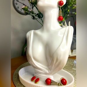 Vintage Set of 2 Red and Gold Earrings🔴✨